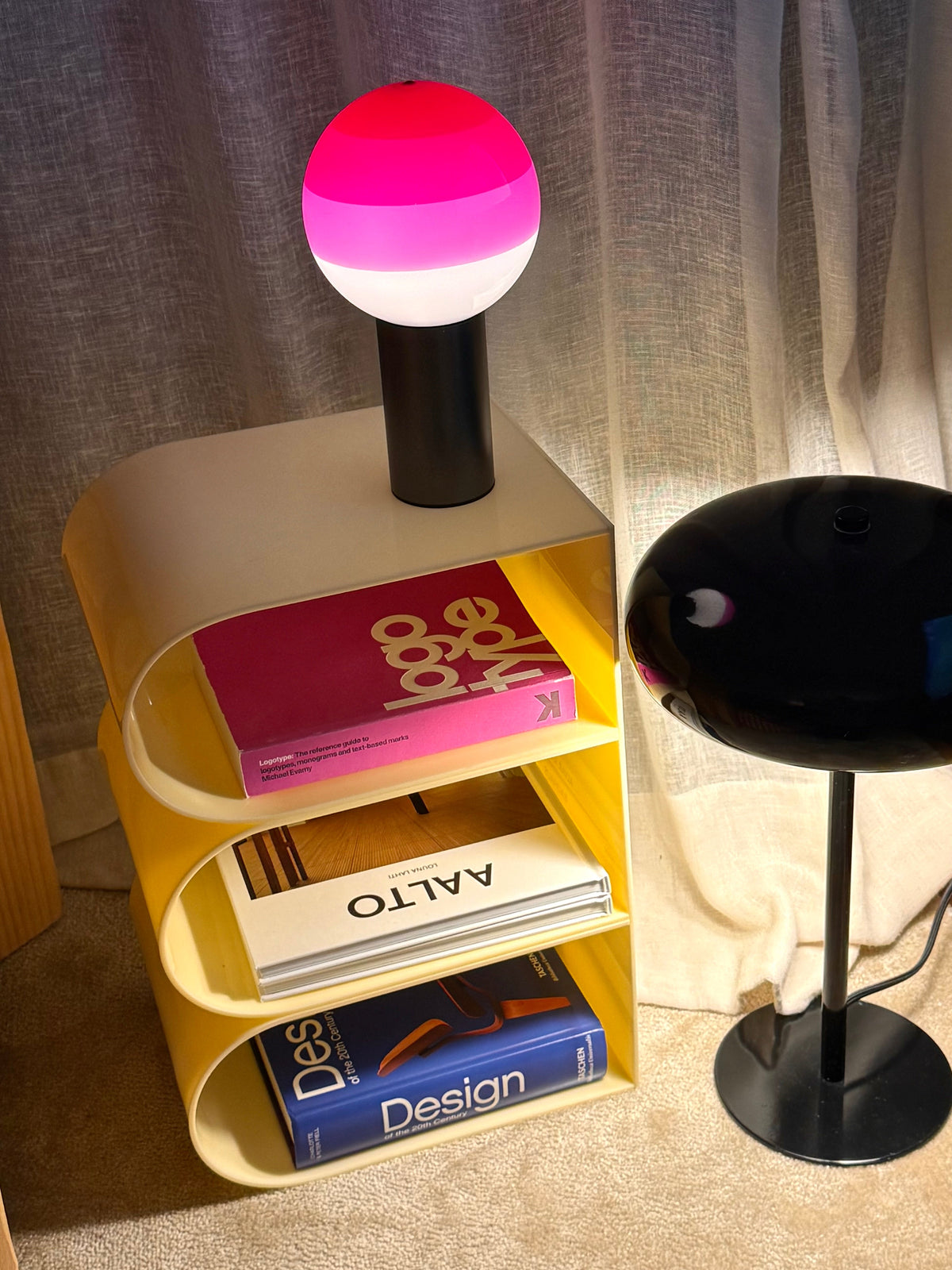 Mesa Auxiliar Orientable